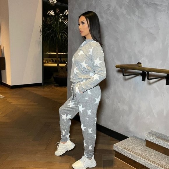 Madelynn Grey Star Print Jogger Lounge Set - Picture 11 of 13